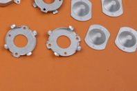 五金彈片的種類、特點以及功能